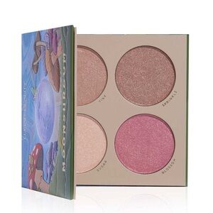 New lunar beauty, moon Shroom highlighter palette
